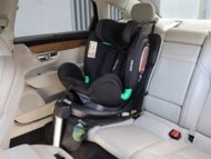 LIONELO apsauginis kilimėlis automobilinei kėdutei SIKKER, Black carbon, LO-SIKKER
