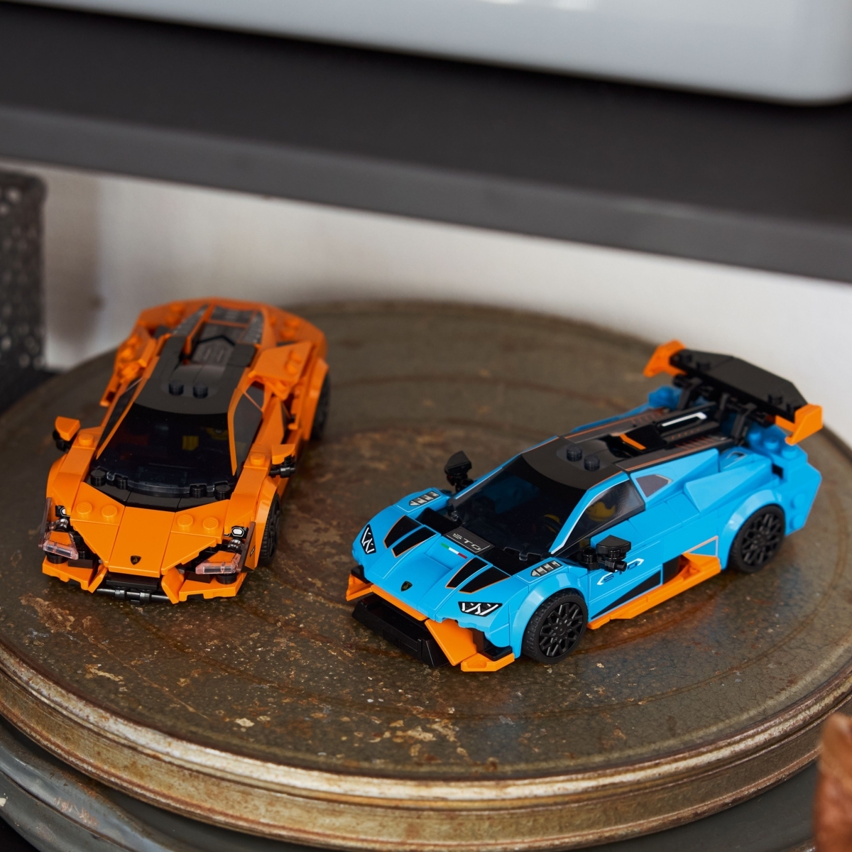 77238 LEGO® Speed Champions Lamborghini Revuelto ir Huracán STO