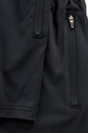 NEXT šortai, Q94310 