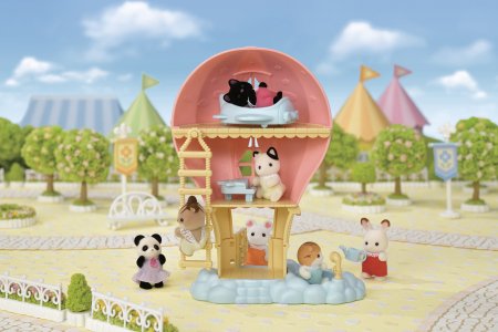 SYLVANIAN FAMILIES Vaikų oro baliono žaidimų namelis, 5527 5527