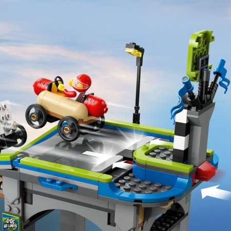 60460 LEGO® City Great Vehicles Be ribų: lenktyninių automobilių rampų trasa 
