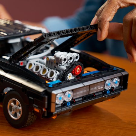 42231 LEGO® Technic „Fast and Furious“ automobilis „Dodge Charger R/T“ 