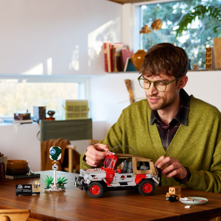 77984 LEGO® Jurassic World: Jurassic Park Jeep® Wrangler 