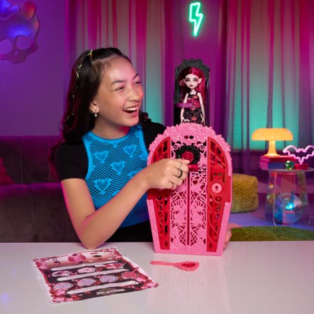 MONSTER HIGH Skulltimates siurprizų rinkinys Drakulaura, vidurnakčio sodo serija, HYT72 