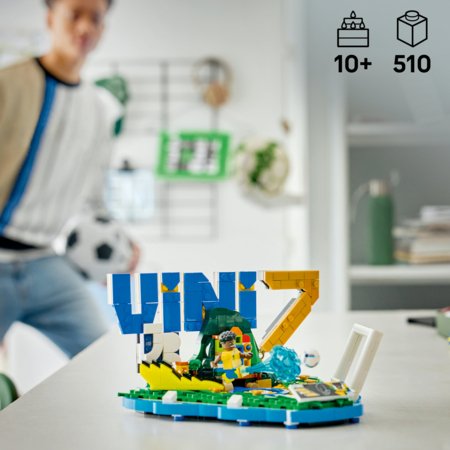43027 LEGO® Editions Vini Jr. – svarbiausi futbolo įvykiai 