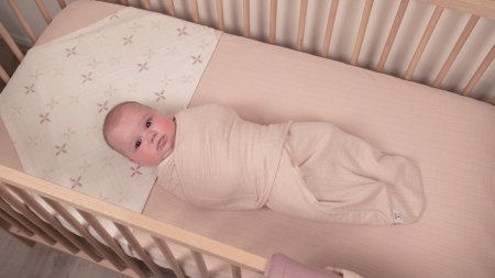 LODGER vystyklas-kokonas SWADDLE ME, Bundler Solid, 0-4 mėn., Powder, BN 023 