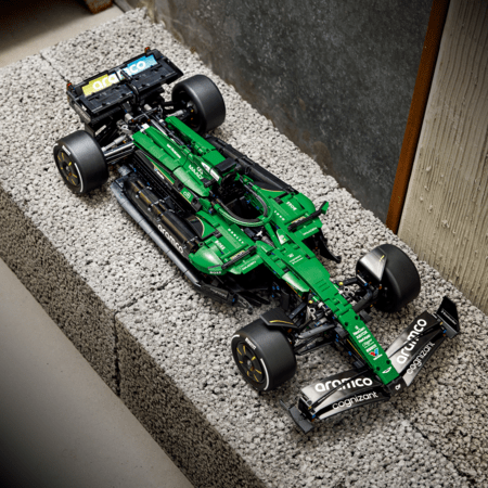 42240 LEGO® Technic F1® bolidas „Aston Martin Aramco AMR25“ 