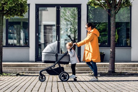 THULE SLEEK vežimėlis+lopšys, grey/black, 11000023 11000023