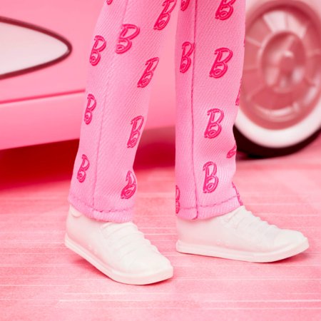 BARBIE Movie kolekcinis Kenas rožiniu kostiumu, JCP80 