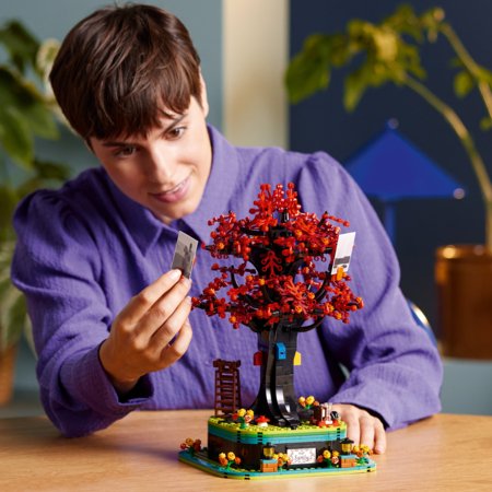 21346 LEGO® Ideas Šeimos medis 